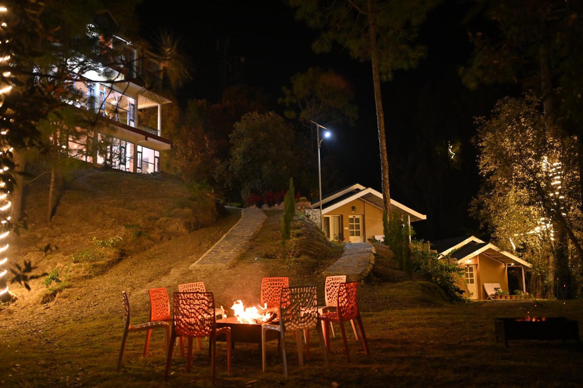 Rainbow Resorts Solan Zewnętrze zdjęcie